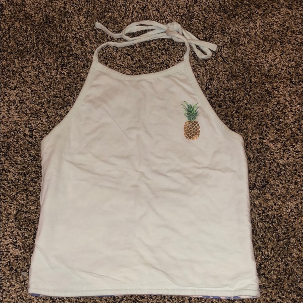 A cute summer top! It’s reversible and comfortable